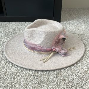 felt hat with feathers
